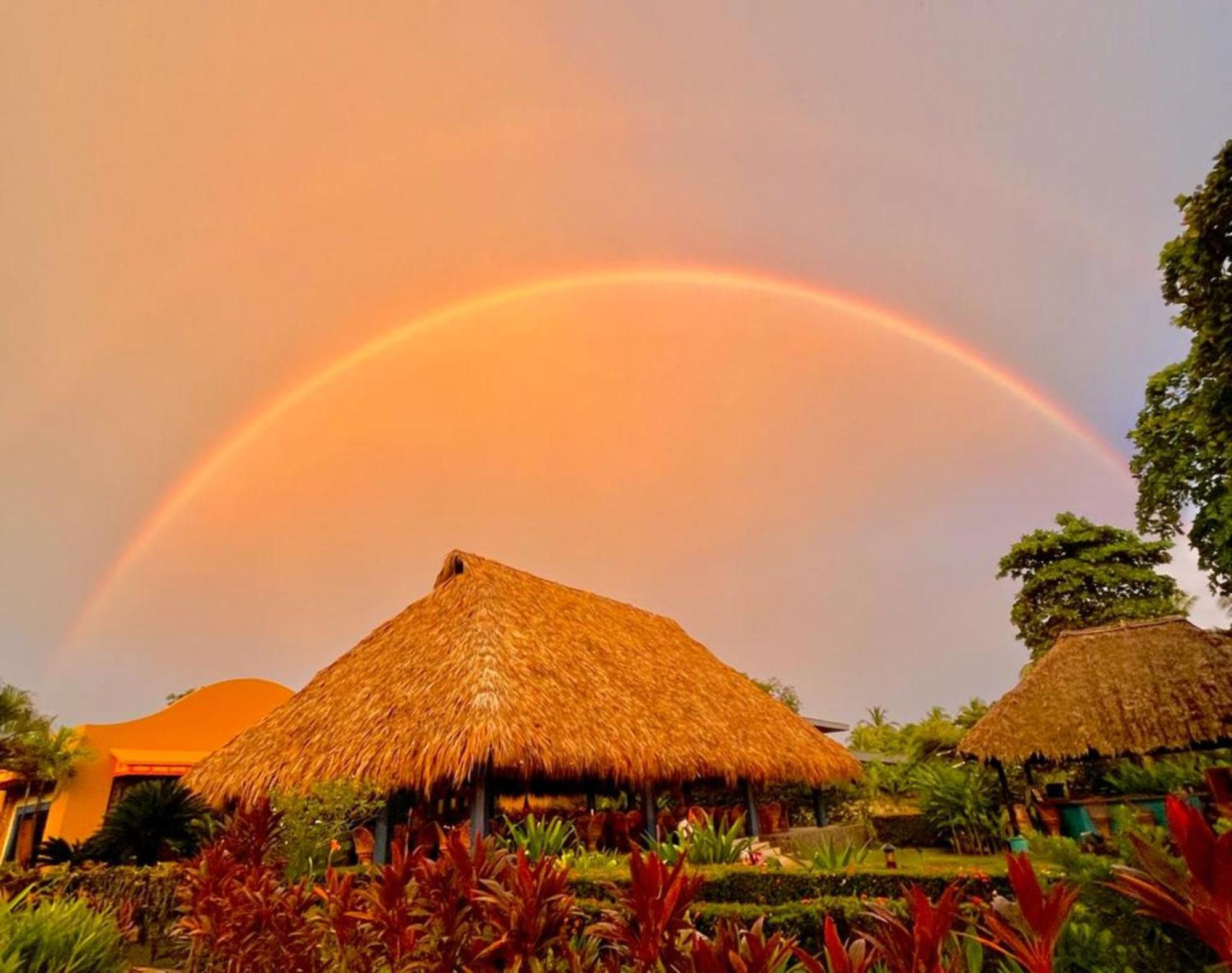 Alma Del Pacifico Hotel & Spa Esterillos Este Eksteriør billede